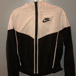nike windbreaker